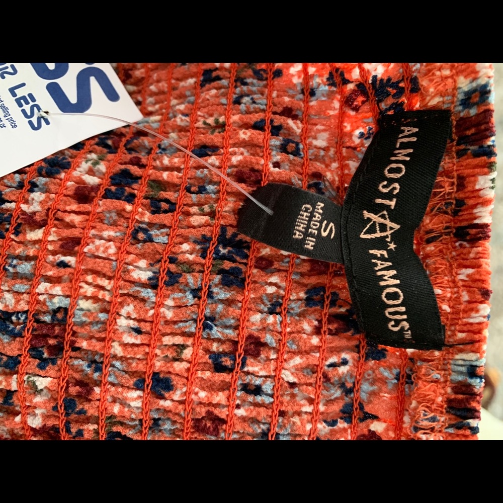 Shirt - Picture 3 of 4